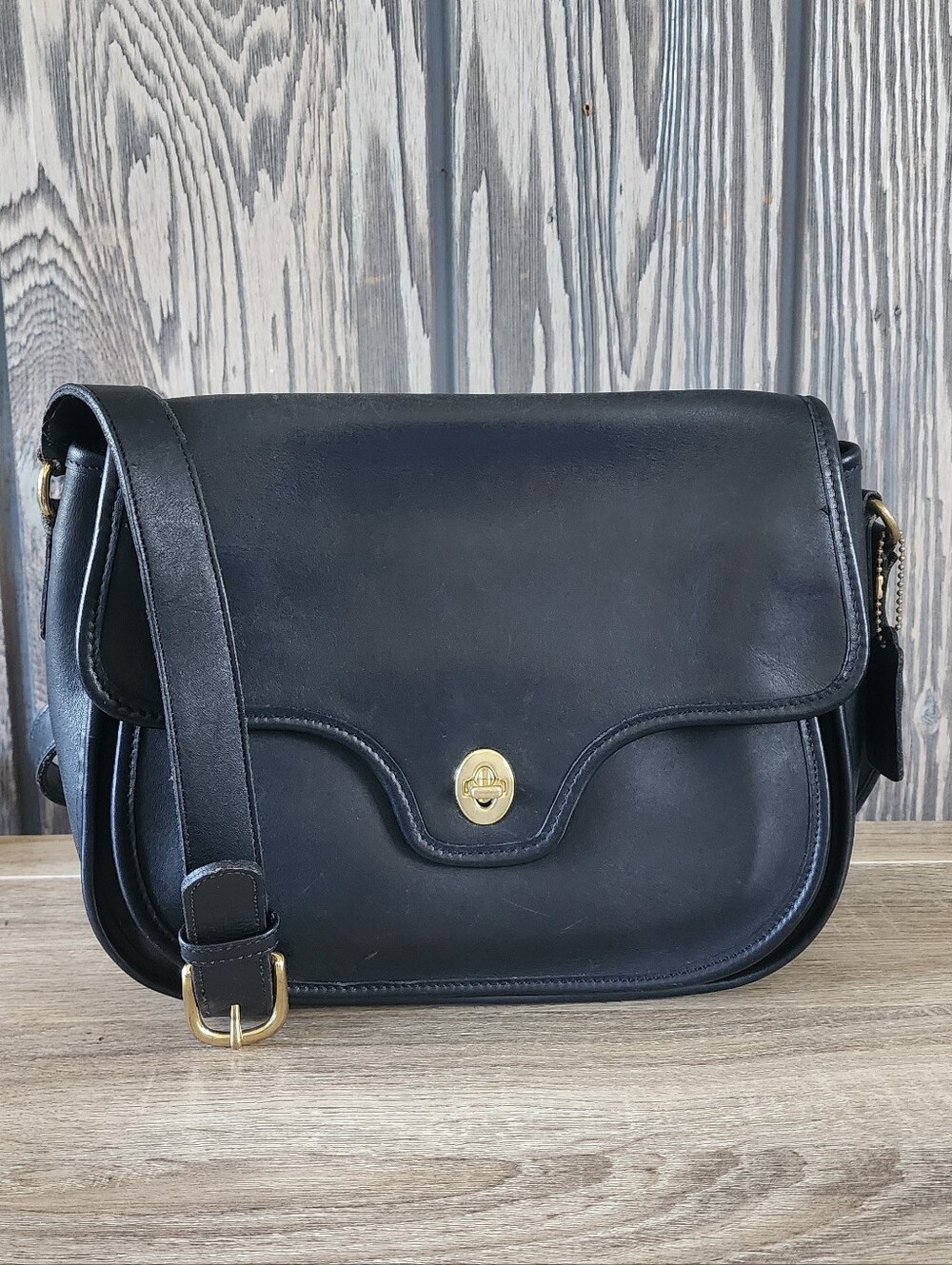 Vintage Coach 0334-301 United States BLACK